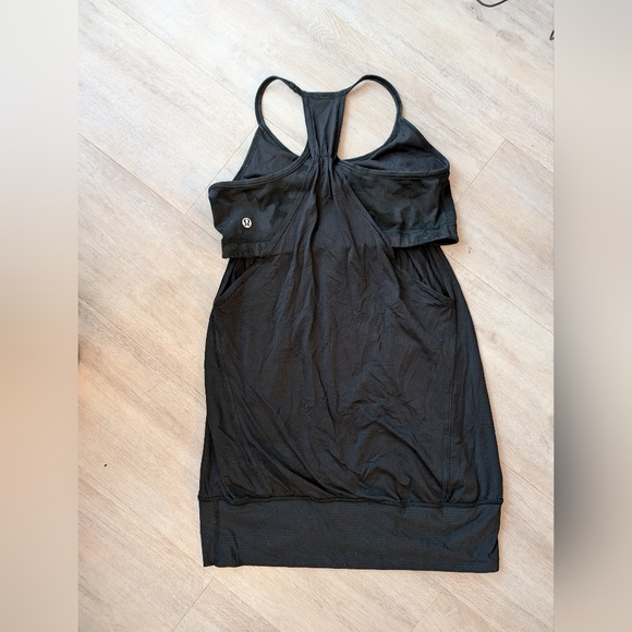 Lululemon No Limit cameo tank top with built in bra - Picture 4 of 5